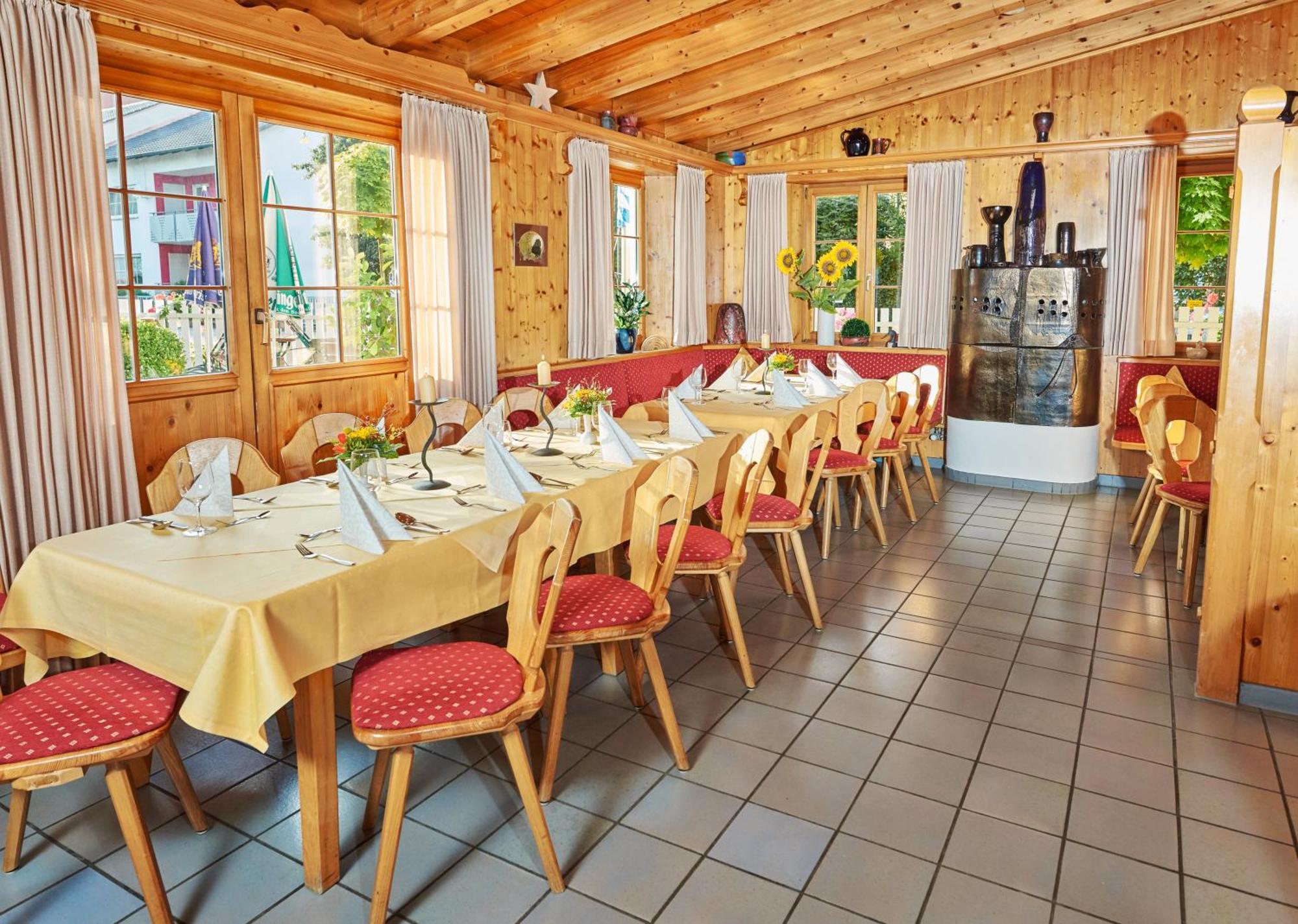 Hotel Gasthof Stocker Obertraubling Екстериор снимка