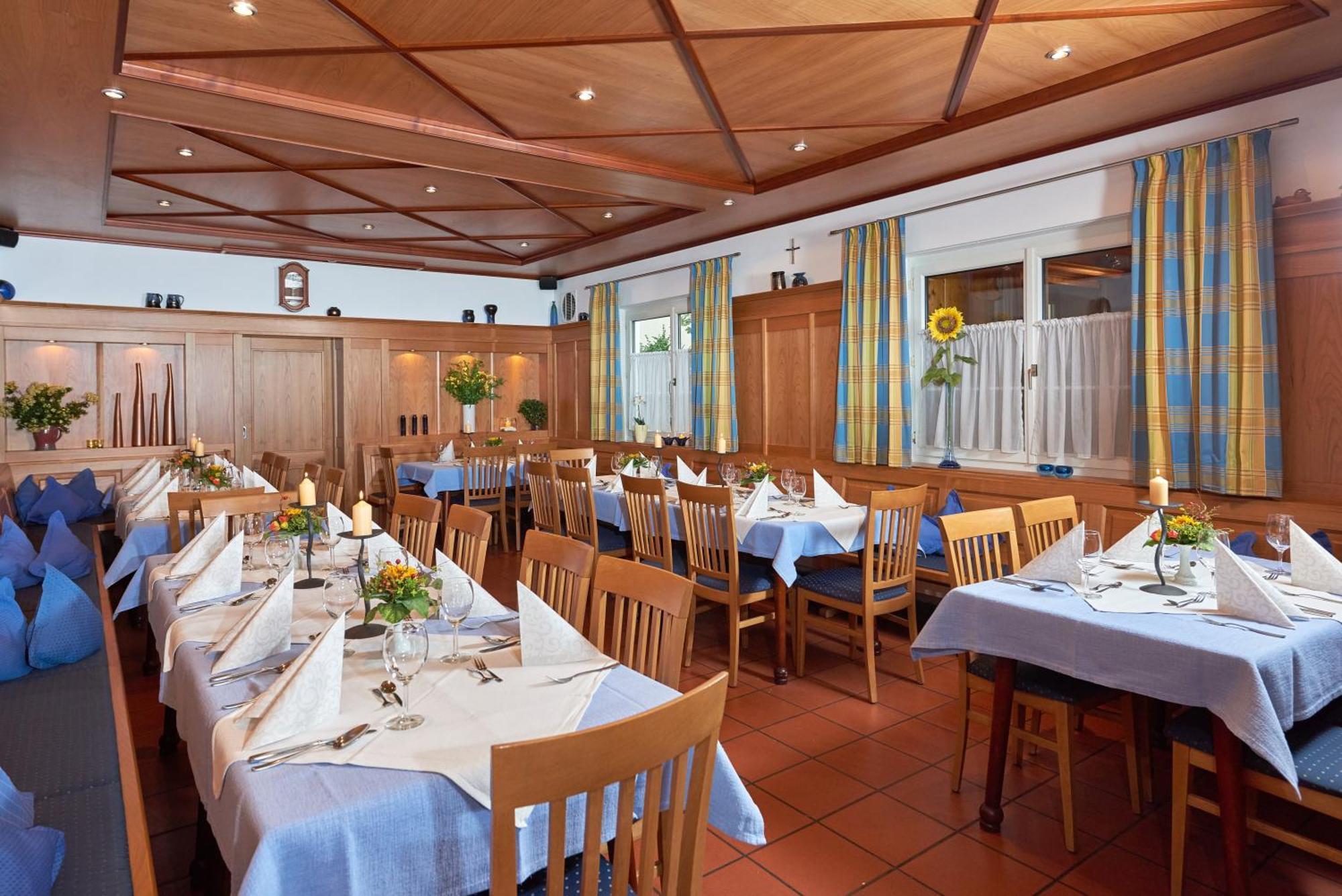 Hotel Gasthof Stocker Obertraubling Екстериор снимка