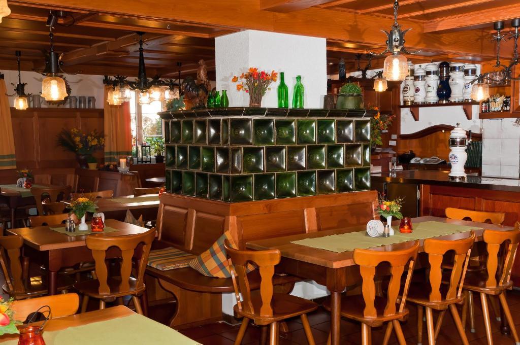 Hotel Gasthof Stocker Obertraubling Екстериор снимка